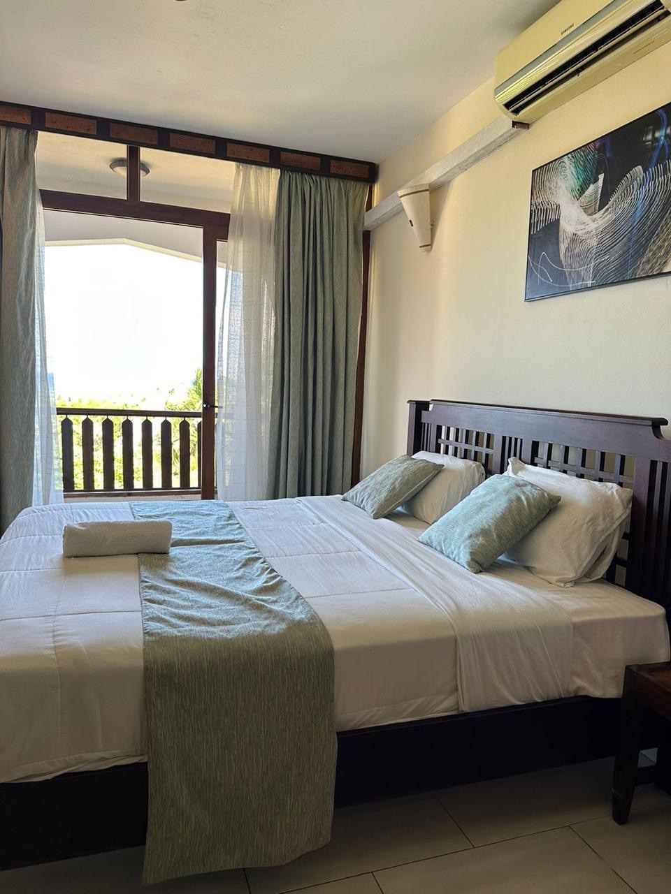 2bedroom beachfront in Diani