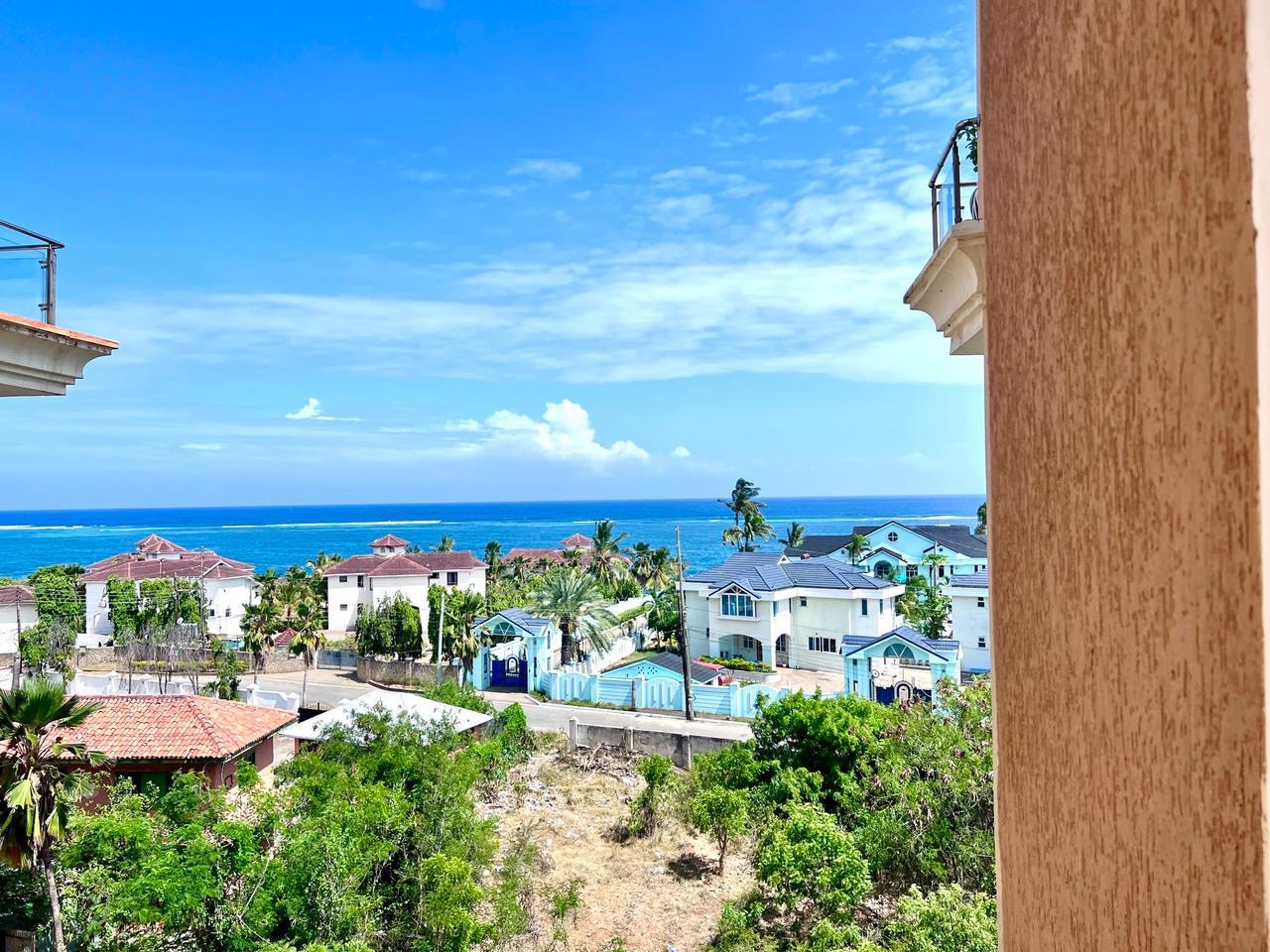 5 bedroom apartment Nyali