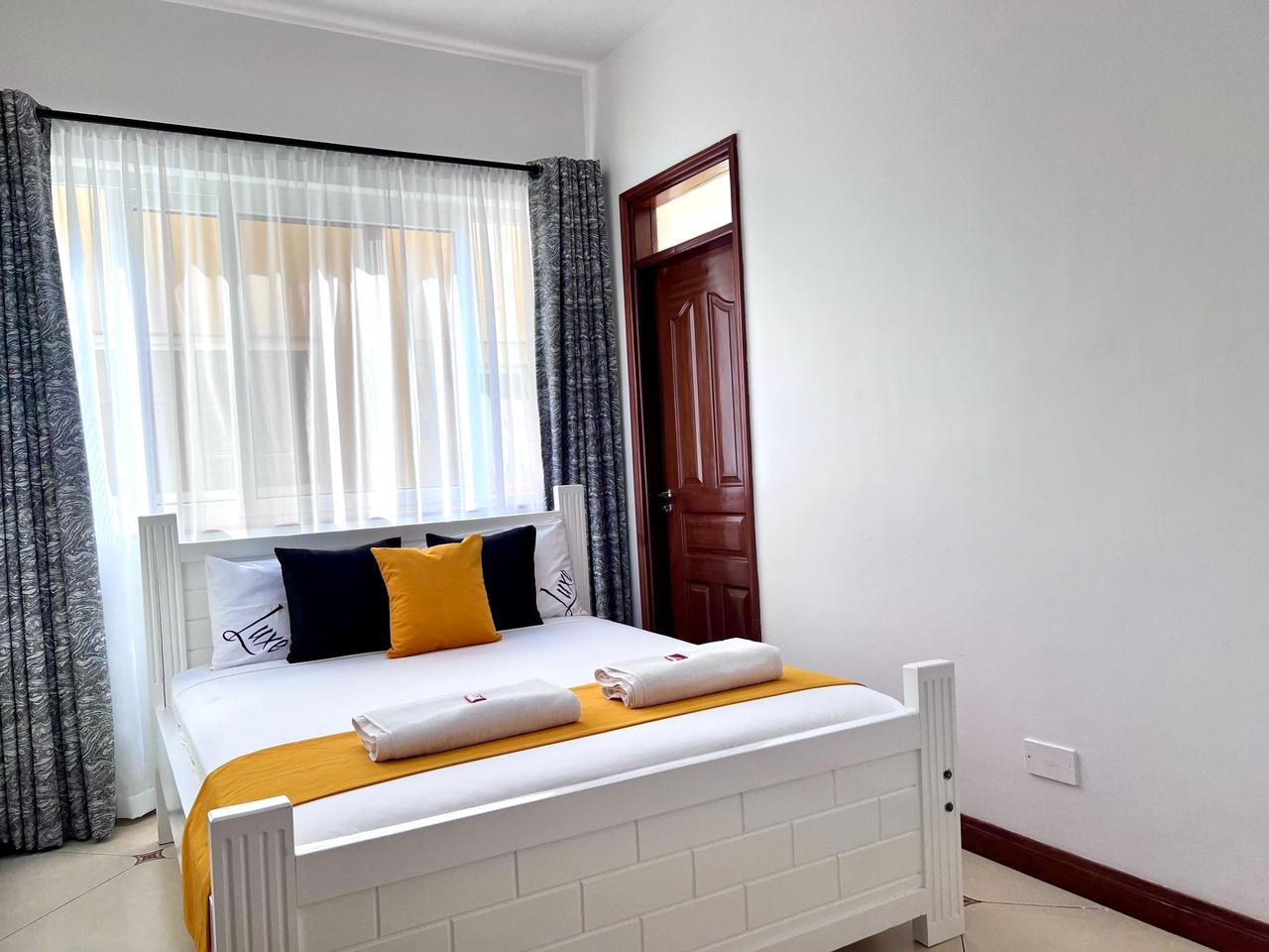 5 bedroom apartment Nyali