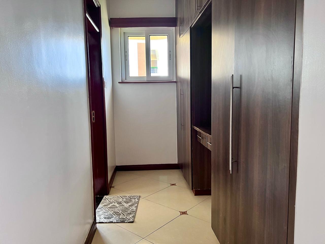 5 bedroom apartment Nyali