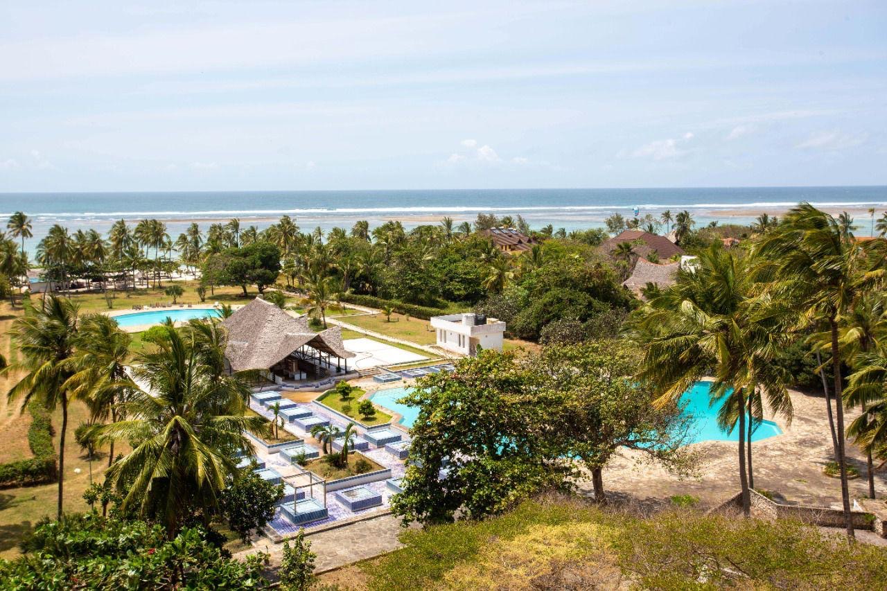 2bedroom beachfront in Diani