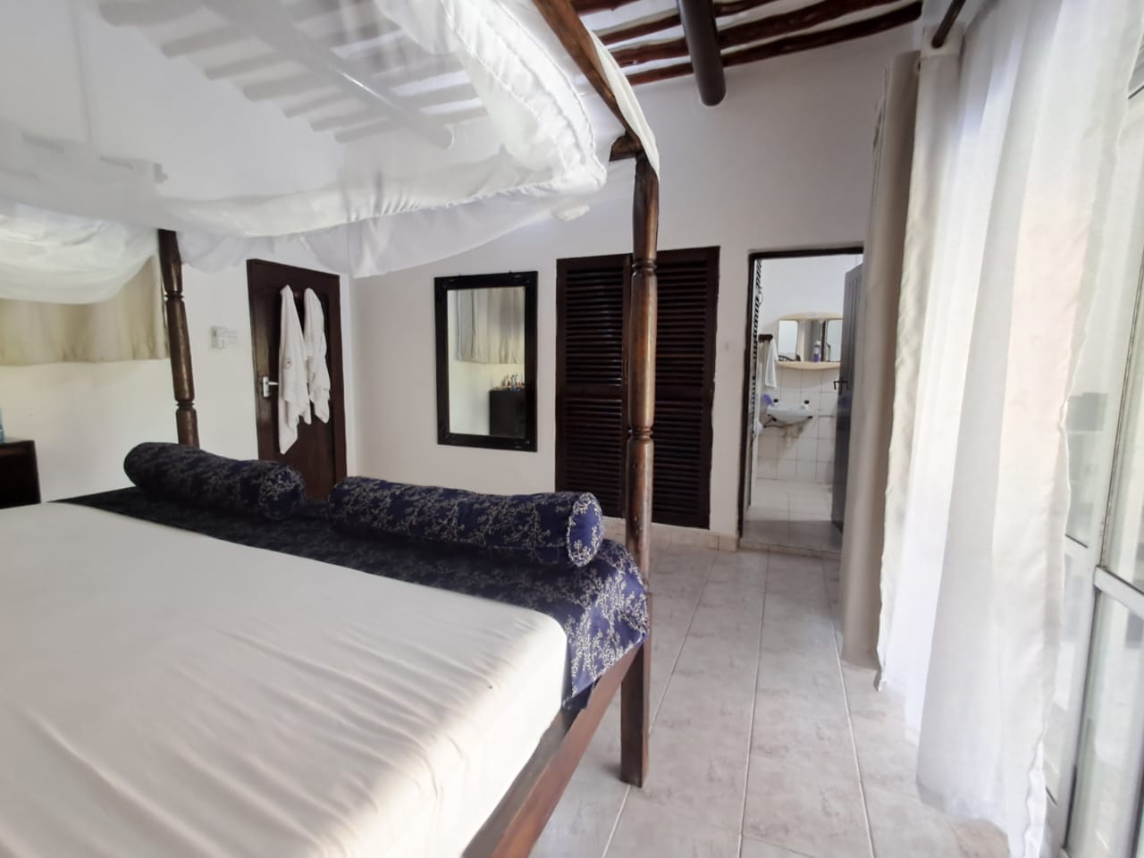 Diani 5br own compound Villa