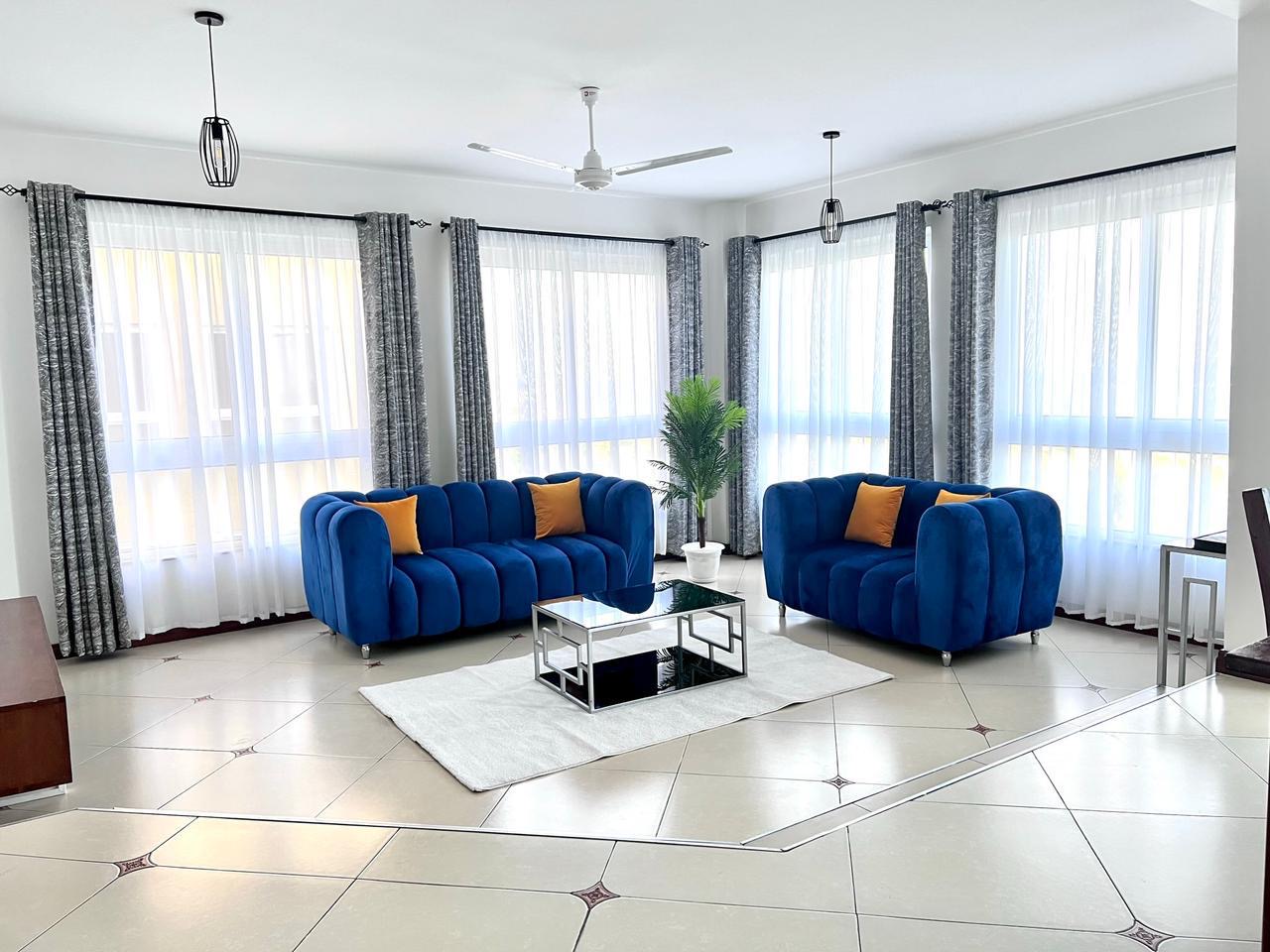 5 bedroom apartment Nyali
